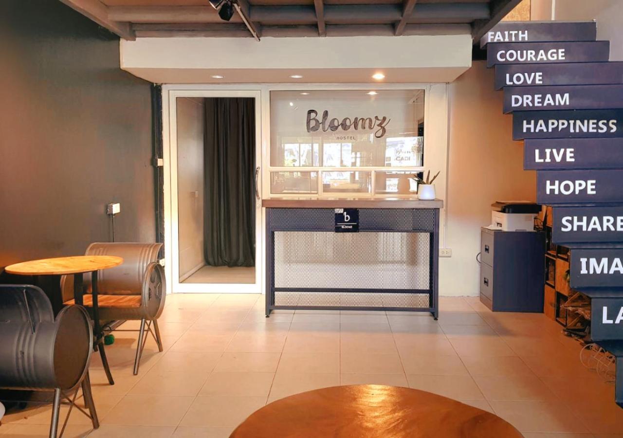 Bloomz Hostel Chiang Mai Eksteriør billede